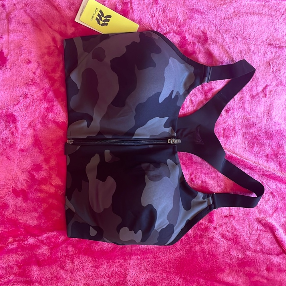 Zip up sports bra